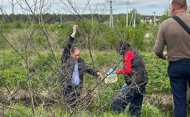 Подозрение на загрязнение: экоинспекция исследует состояние реки вблизи Обухова