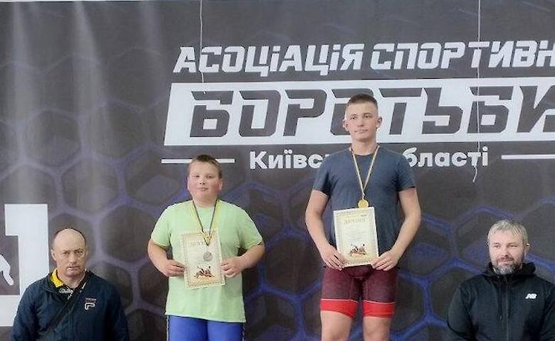 Юные борцы из Обуховщины завоевали «серебро» на открытом чемпионате в Белой Церкви