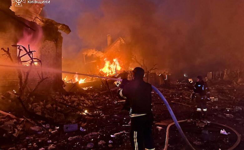 Ночная атака на Киевщину: в Обуховском районе погибли два человека, повреждено образовательное учреждение