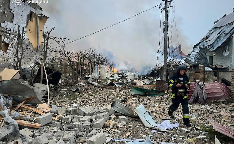 Ночная атака на Киевщину: в Обуховском районе погибли два человека, повреждено образовательное учреждение