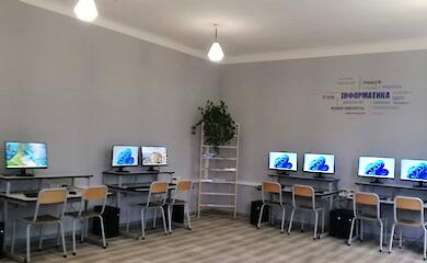 Слободская гимназия получила новый компьютерный класс