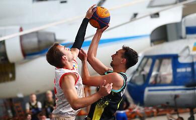 Обуховские баскетболисты завоевали "бронзу" на Aviator Cup в Киеве