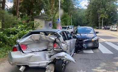 В Обухове столкнулись четыре машины - три человека в больнице