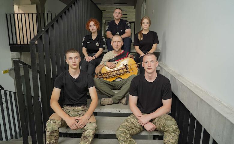 Мастер старинных инструментов и боец 47-й бригады: история Тараса Козуба