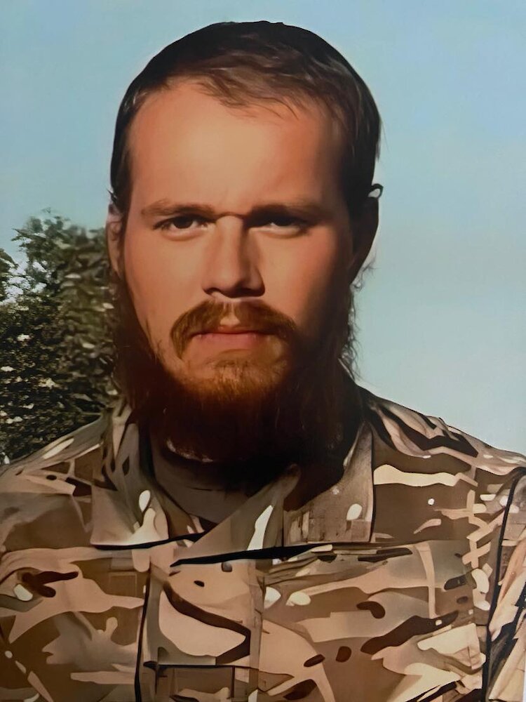 Родители погибшего воина рассказали историю о его награде музею Кагарлыка
