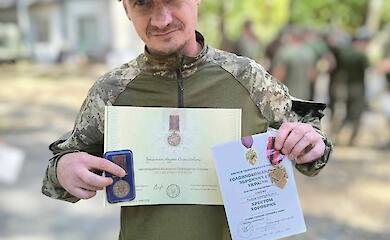 Боец из Ржищевской громады награжден Железным Крестом и знаком отличия Президента Украины
