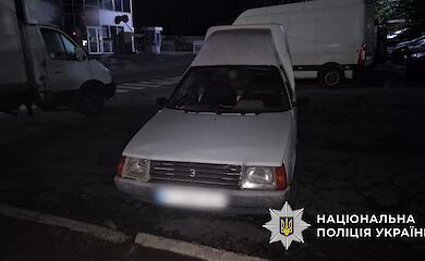 В Обухове пьяный водитель ЗАЗ сбил 76-летнего пешехода на переходе