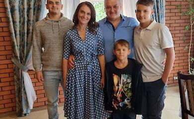 Переселенка из Луганска нашла свое призвание в Обухове - стала патронатной воспитательницей
