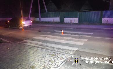 В Василькове водитель сбил мать с ребенком на пешеходном переходе