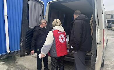 Після нічного удару в Обухівському районі команди Червоного Хреста надали першу допомогу