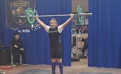 Спортсменки из Ржищева завоевали золото и бронзу на чемпионате Киева по тяжелой атлетике