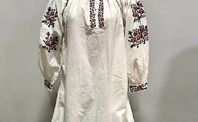 Кагарлицький музей отримав у дар унікальну вишиту сорочку віком понад 80 років