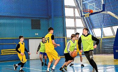 Команда Шубовской гимназии стала серебряным призером по баскетболу в Кагарлыке