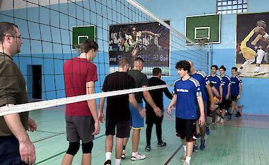 Волейболисты из Ржищева одержали четыре победы на турнире Рокитнянской громады