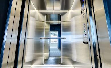 На ремонт лифтов в больнице Украинки выделят более 8,5 млн гривен