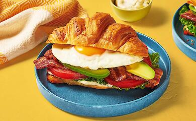 Завтрак за несколько минут: 5 необычных рецептов, которые удивят близких