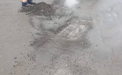 В Обуховской громаде начали ремонт дорог горячим асфальтом