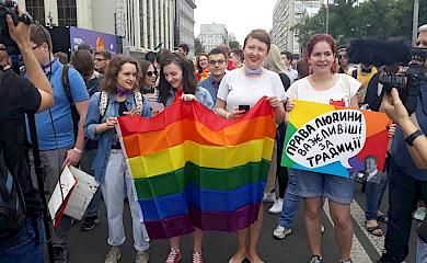 Кандидат в депутати від Обухова поскаржився на геїв: суд його не почув