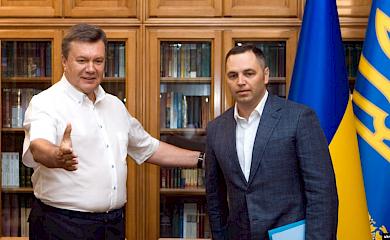 Кандидат в депутати по Обухову заступився за одіозного соратника Януковича: каже, винні студенти