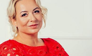 Агнеса Олкова-Михницька: ми повинні самі повірити, що депутат  -  це людина з народу та з народом