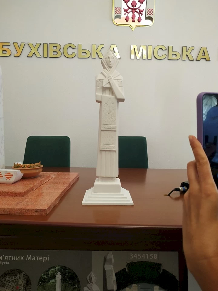 Комісія обрала проект скульптури Матері для однойменної площі в Обухові: що відомо про автора