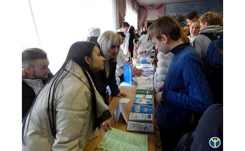 День кар'єри в Обухівському академічному ліцеї №5 відвідали 300 старшокласників