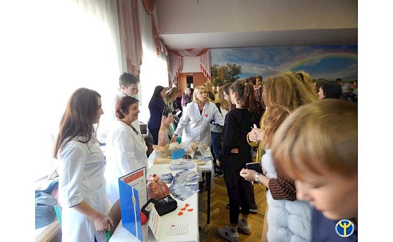 День кар'єри в Обухівському академічному ліцеї №5 відвідали 300 старшокласників