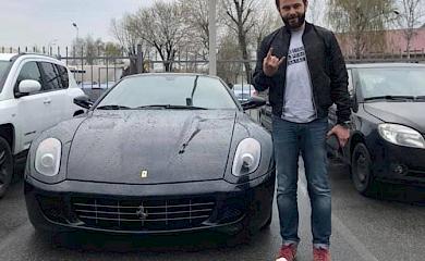 "Безсеребреник" з мамою на "Мазераті" і "букетом" квартир: журналісти розкажуть про статки Дубинського