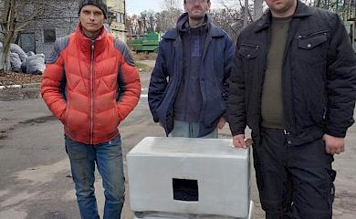 В Обухові продовжують встановлювати будиночки для вуличних тварин