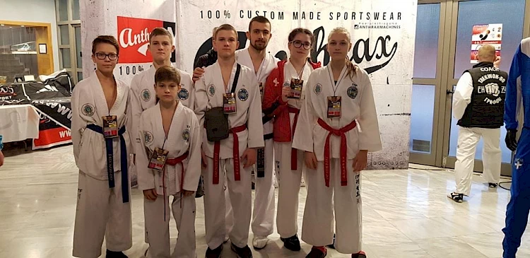 Команда з таеквон-до Обухова та Українки повернулася з чемпіонськими медалями із Греції