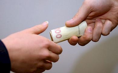 Обухівські поліцейські вимагали 10 000: отримали службове розслідування (відео)