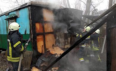 В Обухові ліквідували загорання у вагончику