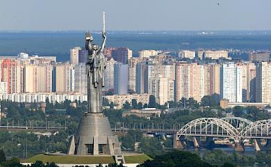 До побачення, Обухів: Дубинський замахнувся на посаду мера Києва