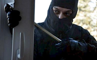 На Обухівщині "люди в чорному" пограбували відому дизайнерку