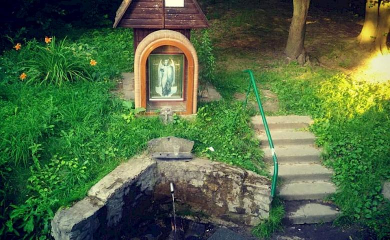 "Кринице, дай води напиться": два слова про сакральну географію Обухівщини