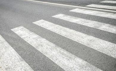 На Обухівщині маршрутка збила чоловіка на переході: він помер