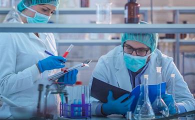 Дослідження підтвердило ефективність Pfizer-BioNTech та AstraZeneca проти нового штаму коронавірусу