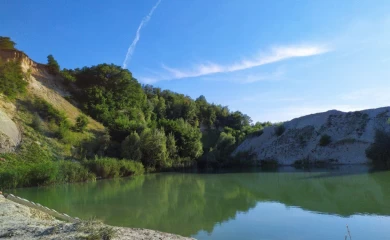 В Обухові збирають голоси на підтримку унікальної водойми