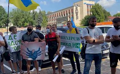"Бунт на кораблі": опозиційні обухівські депутати зірвали сесію