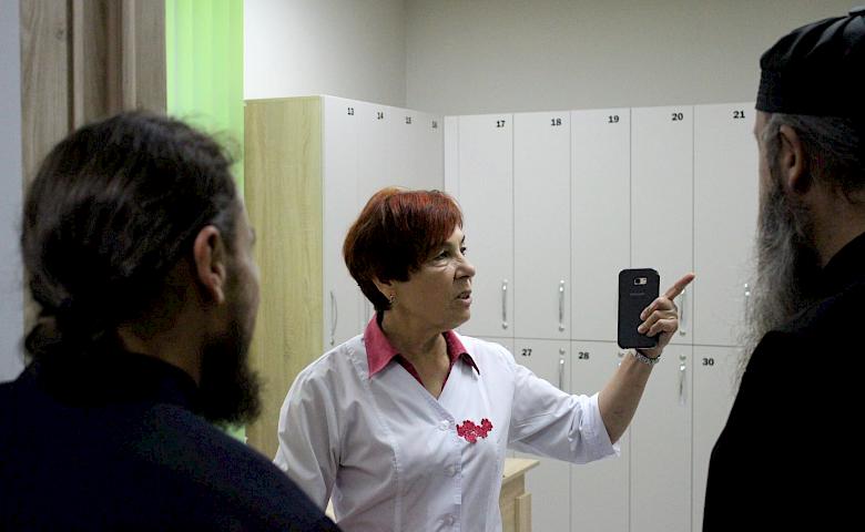Нещеровські монахи освятили відділення гемодіалізу в Обухівській лікарні