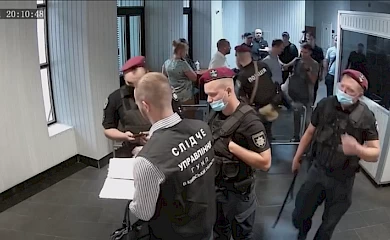 Поліція провела обшук і вилучила документацію на "картонажці"