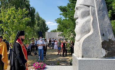 На Обуховщине появился памятник выдающемуся церковному деятелю Гетманщины