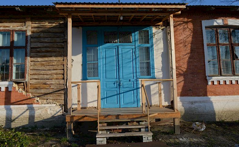 Мала Вільшанка: церква і училище