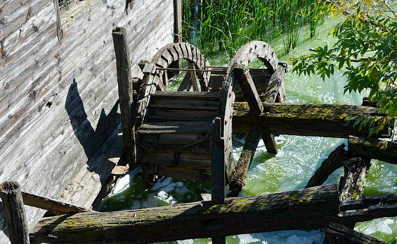 Столетняя водяная мельница на Обуховщине - единственная в Киевской области?