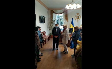Обухів проти "будівництва на крові" - меру міста передали підписи