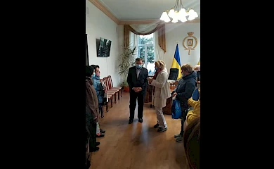 Обухов против "строительства на крови" - мэру города передали подписи