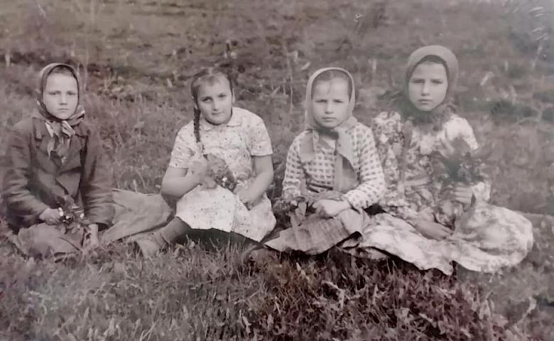 В мережу виклали ретро-світлини колгоспників з сіл Обухівщини-2