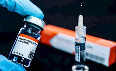 У МОЗ не радять змішувати CoronaVac з іншими вакцинами