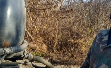 Обухівчани обурені: у річку зливають нечистоти
