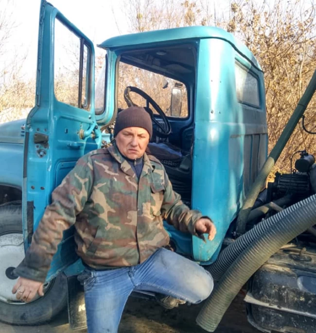 Обухівчани обурені: у річку зливають нечистоти